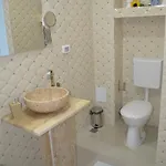 Park Apartment *