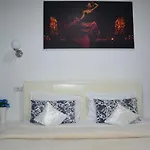 Park Apartment *